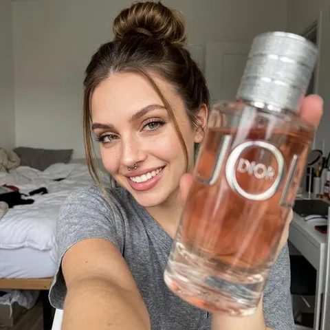 Anzeigen mit KI-Influencer erstellen